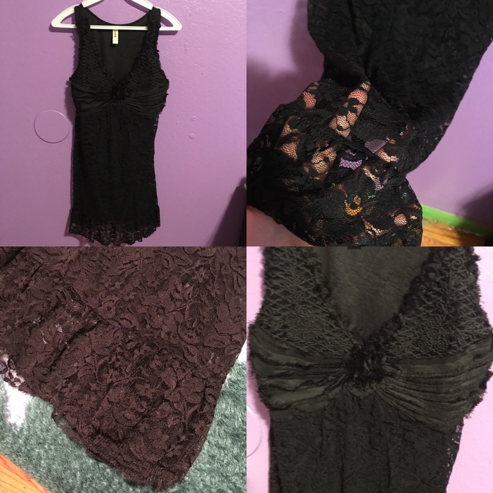 👗 Black Floral Lace V-Neck Cocktail Dress